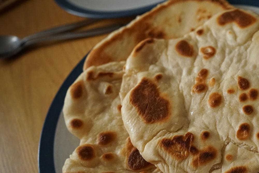 The Real Food Academy Miami's naan bread with garlic recipe.