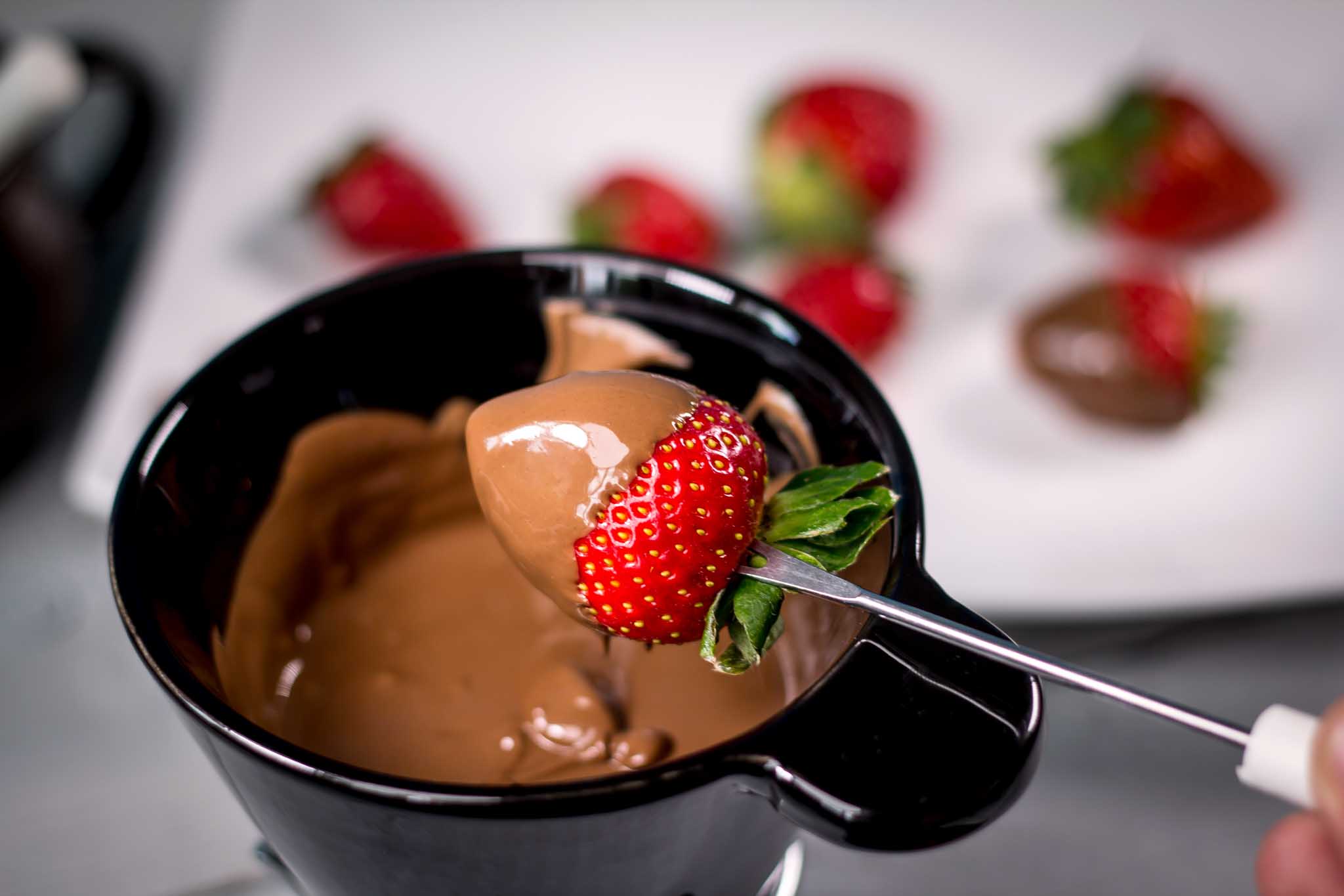 Chocolate fondue at The Real Food Academy Miami.