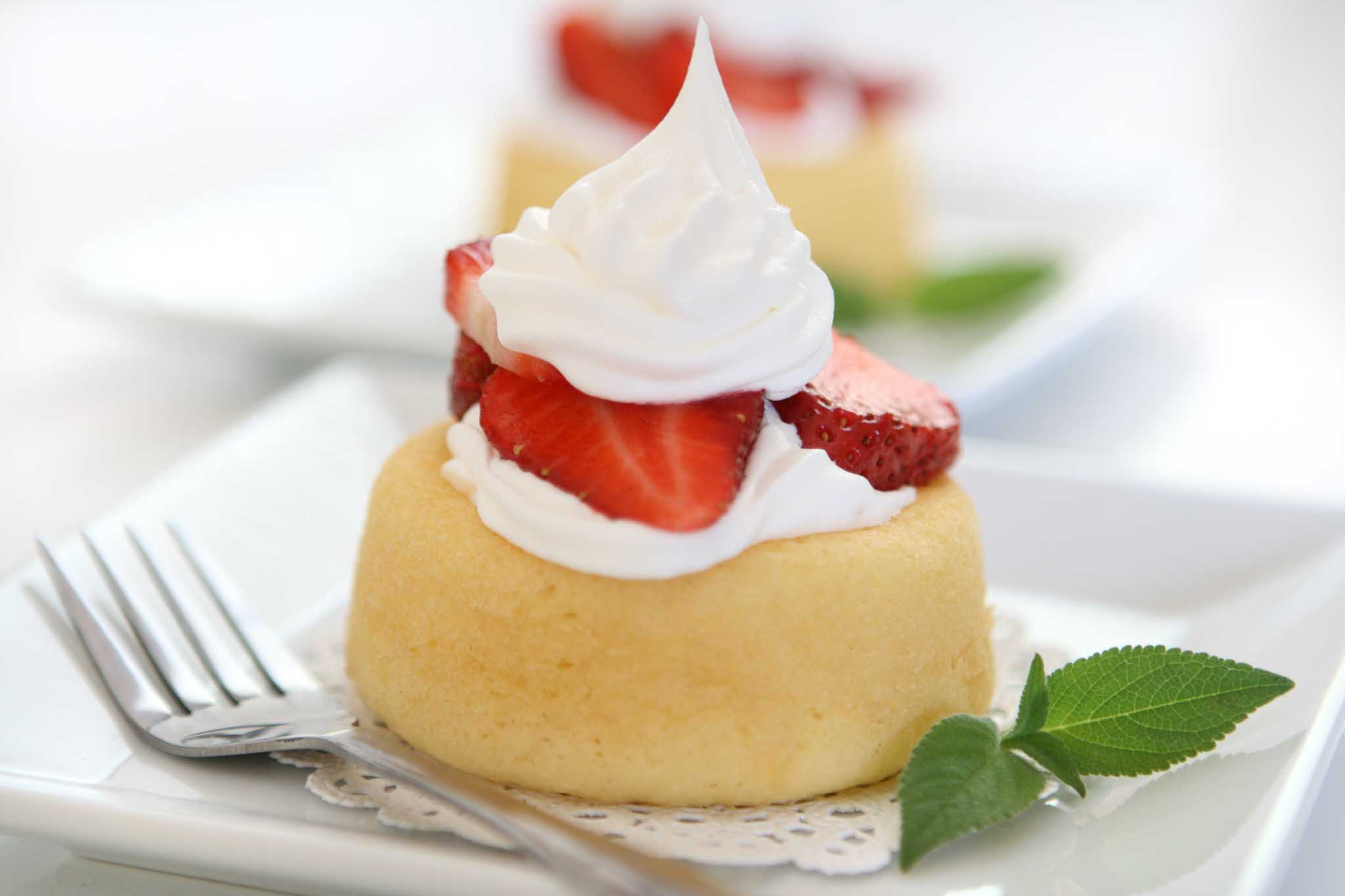 Fresh and organic strawberry shortcake at The Real Food Academy.