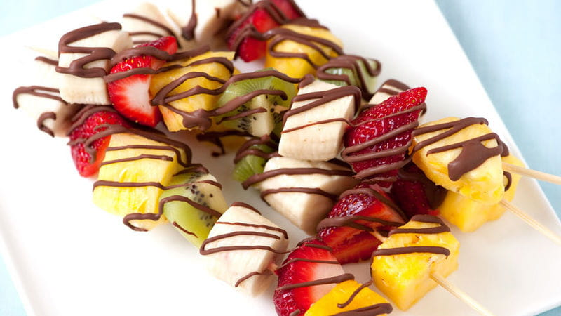 The Real Food Academy Miami chocolate covered fruit skewers recipe.