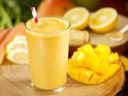 The Real Food Academy Miami mango and pineapple smoothie recipe.